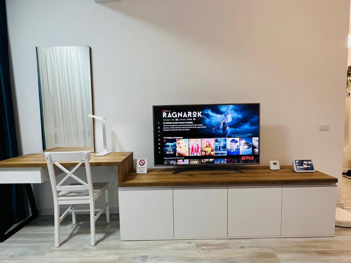 Appartement Altheda Living Blue Luxury 29E-4 à Sfintu Ilie Extérieur photo