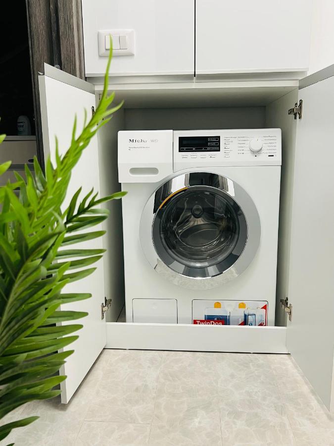 Appartement Altheda Living Blue Luxury 29E-4 à Sfintu Ilie Extérieur photo